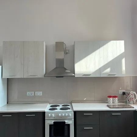 Full شقة سليمة